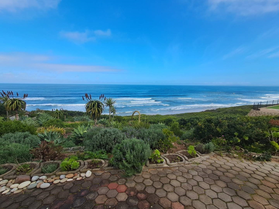 4 Bedroom Property for Sale in Dana Bay Western Cape